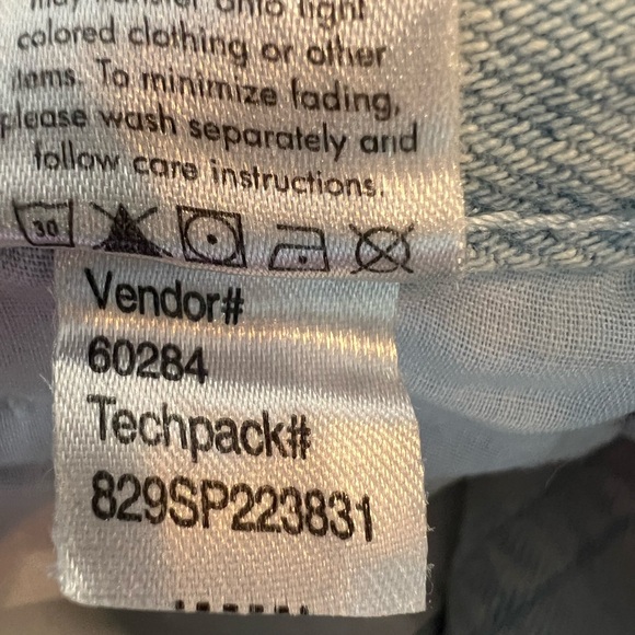 🩵 PacSun High Rise Festival Distressed Jean Shorts | Size 29 EUC - Picture 13 of 16